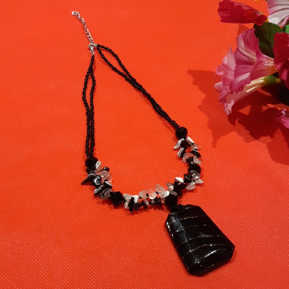 Black, white & clear beaded &multi-stoned necklace